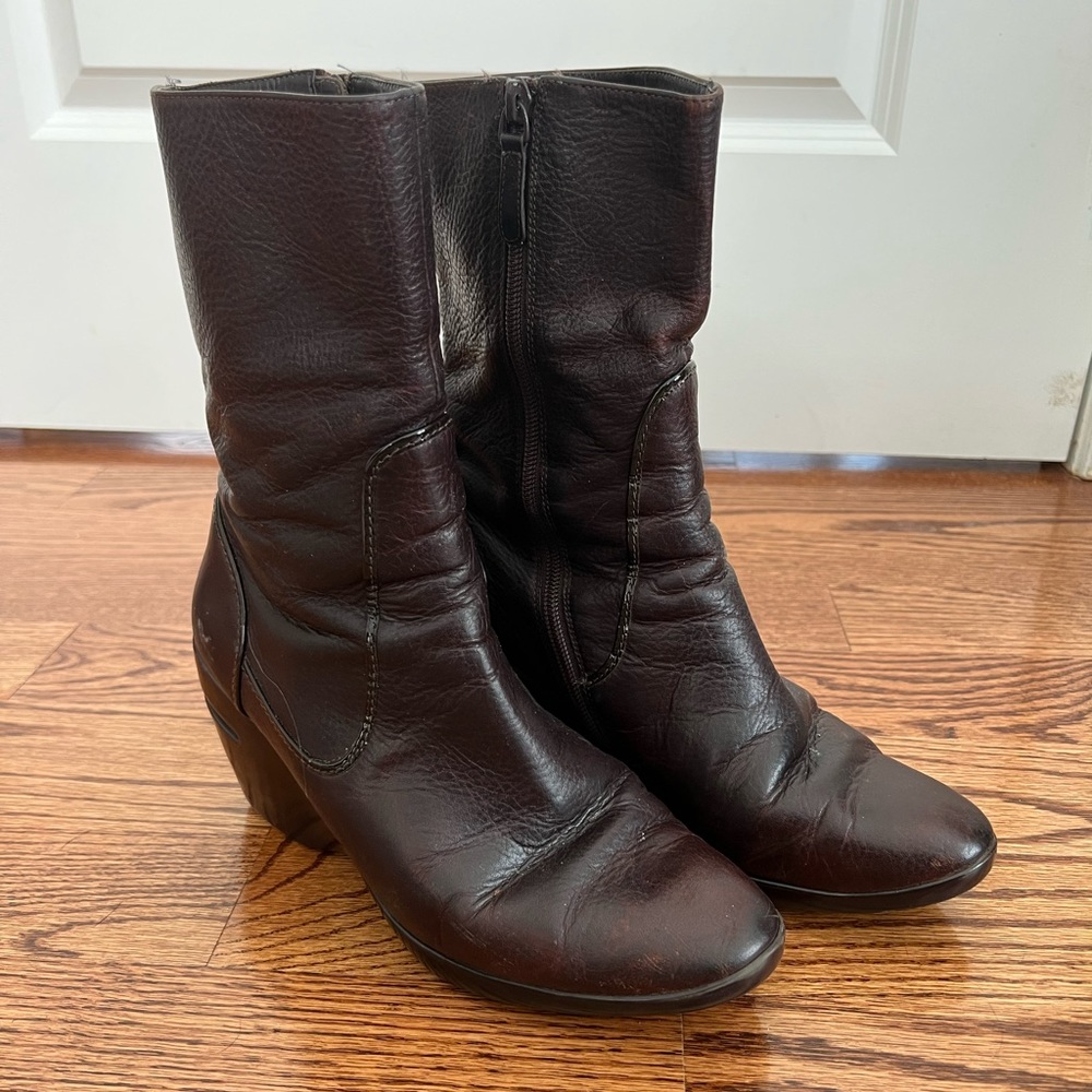 Cole Haan brown platform boots with Nike air technology